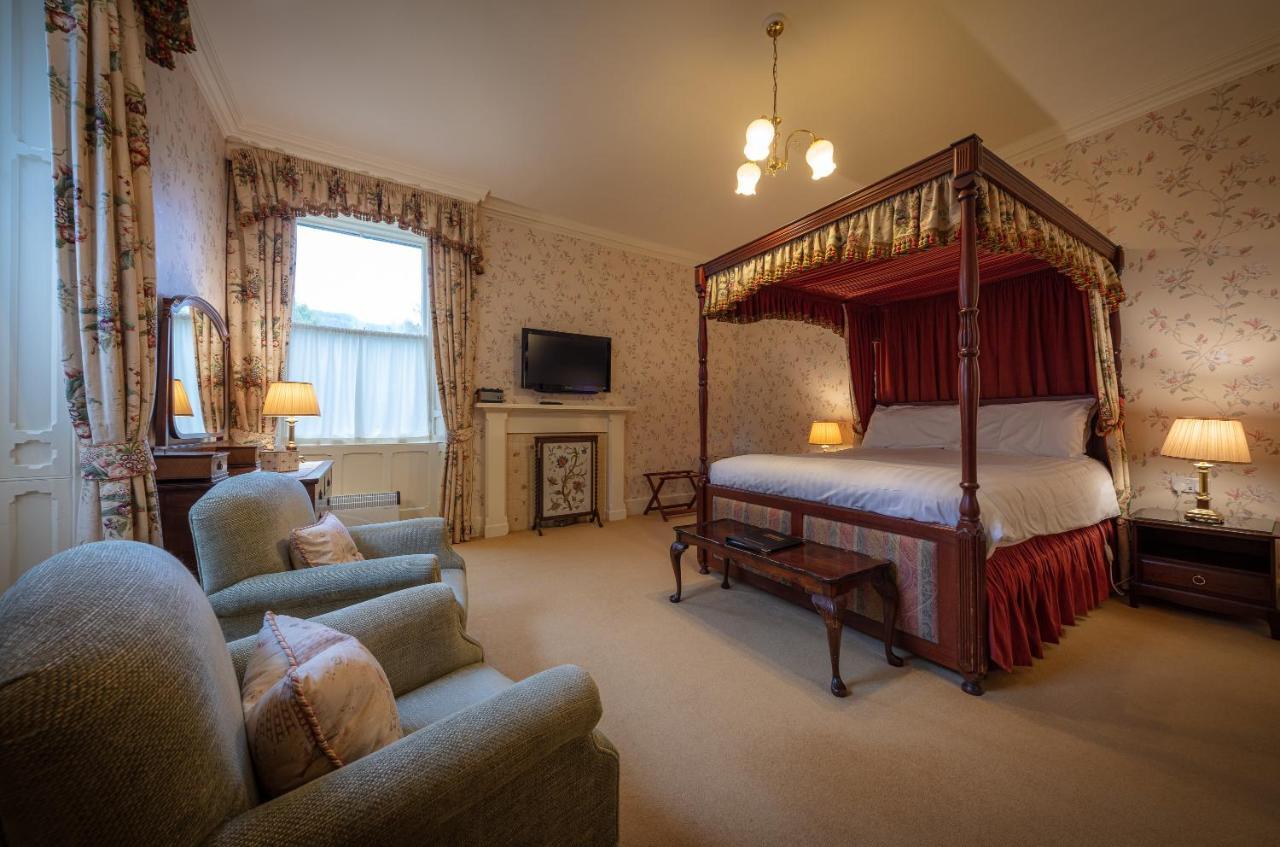 Glengarry Castle Hotel Инвъргари Екстериор снимка