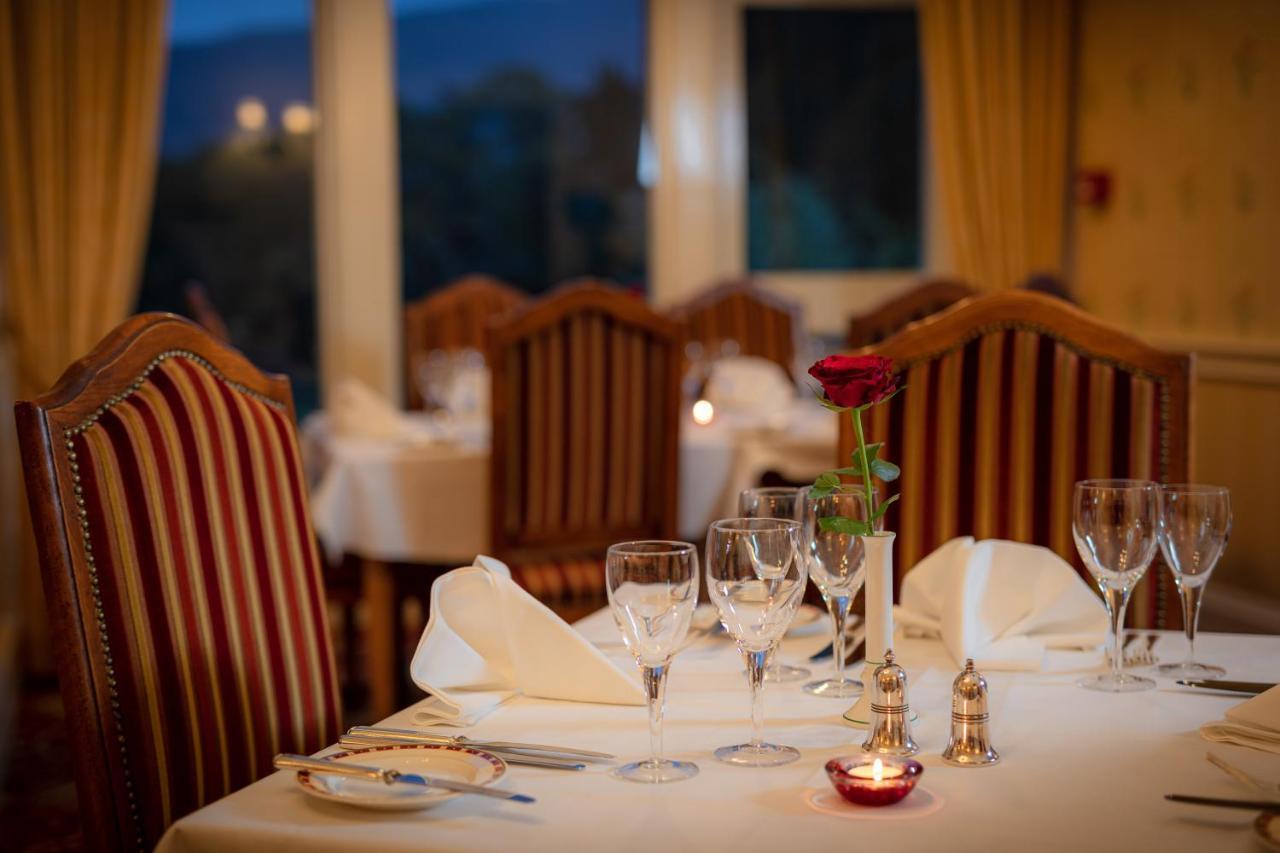 Glengarry Castle Hotel Инвъргари Екстериор снимка