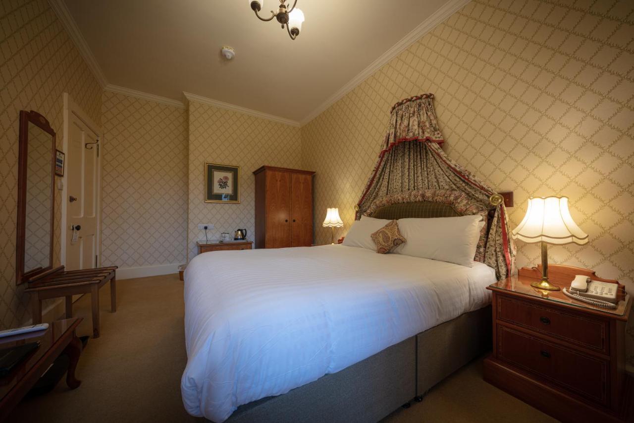 Glengarry Castle Hotel Инвъргари Екстериор снимка