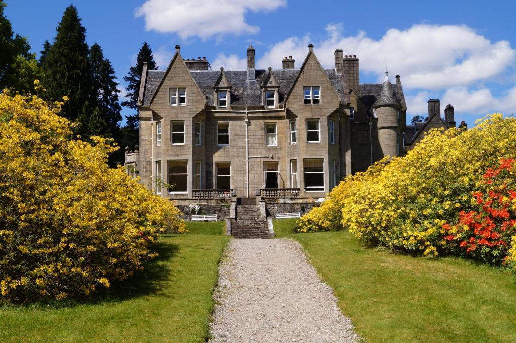 Glengarry Castle Hotel Инвъргари Екстериор снимка