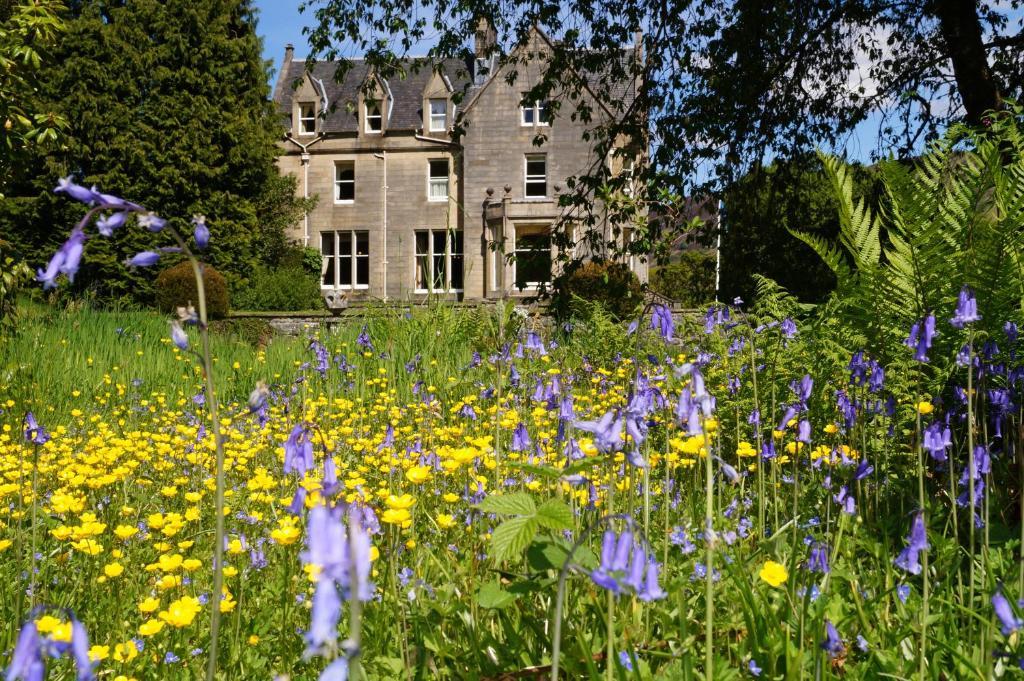 Glengarry Castle Hotel Инвъргари Екстериор снимка