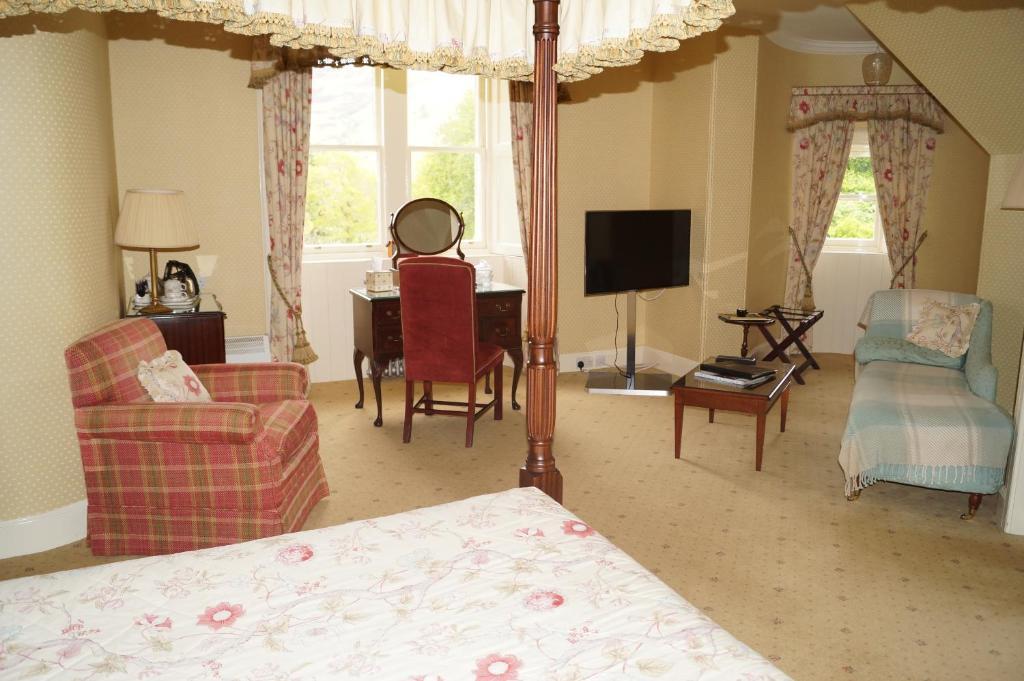 Glengarry Castle Hotel Инвъргари Стая снимка