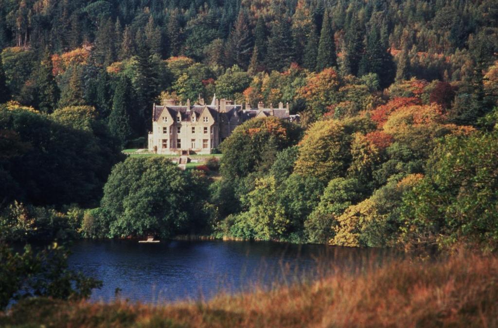 Glengarry Castle Hotel Инвъргари Екстериор снимка
